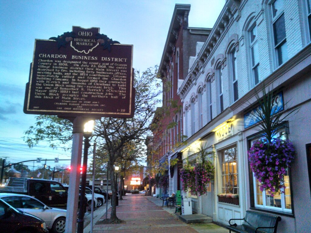 1-28 Chardon Business District 10