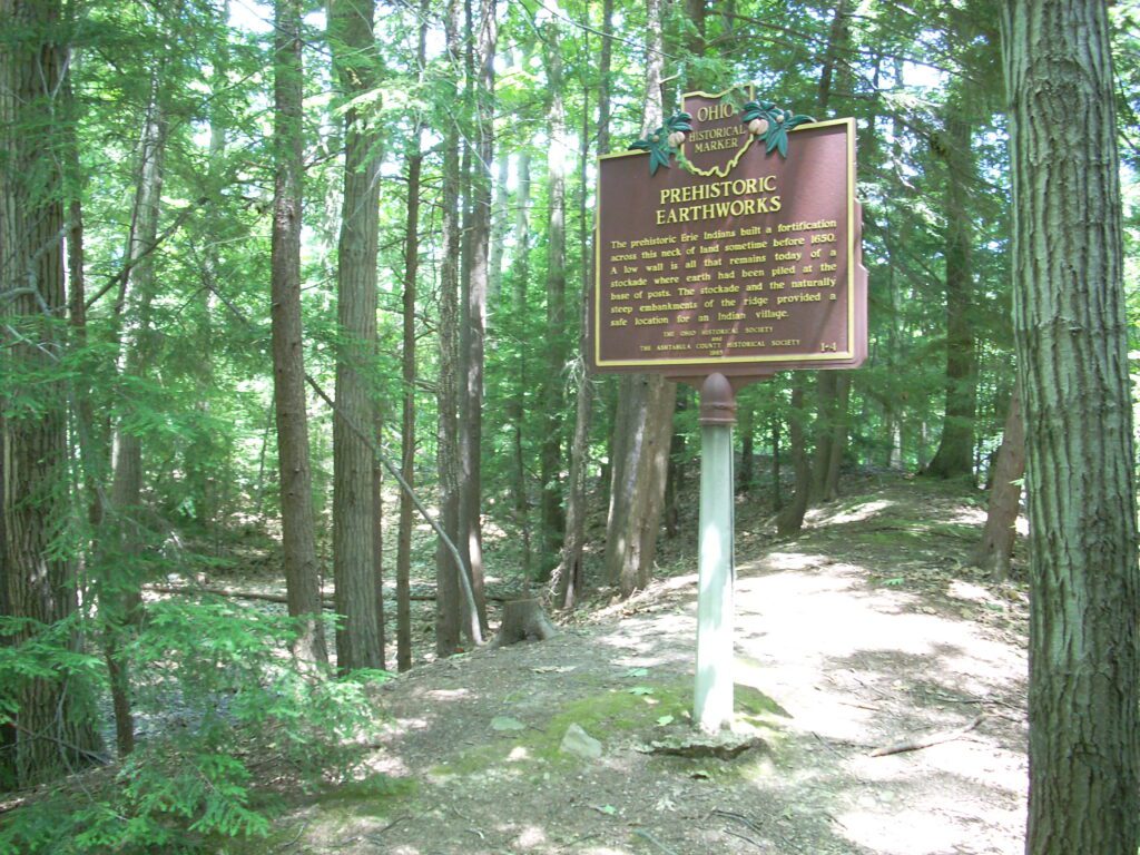 1-4 Prehistoric Earthworks The Prehistoric Erie 00