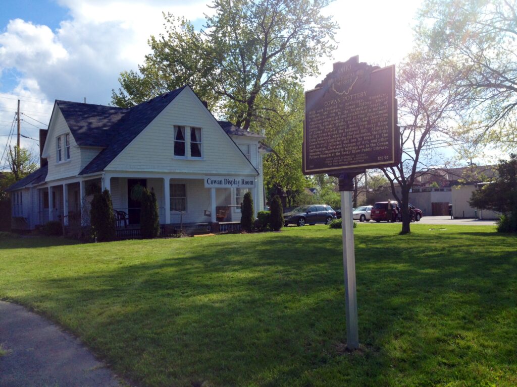 125-18 Cowan Pottery 04