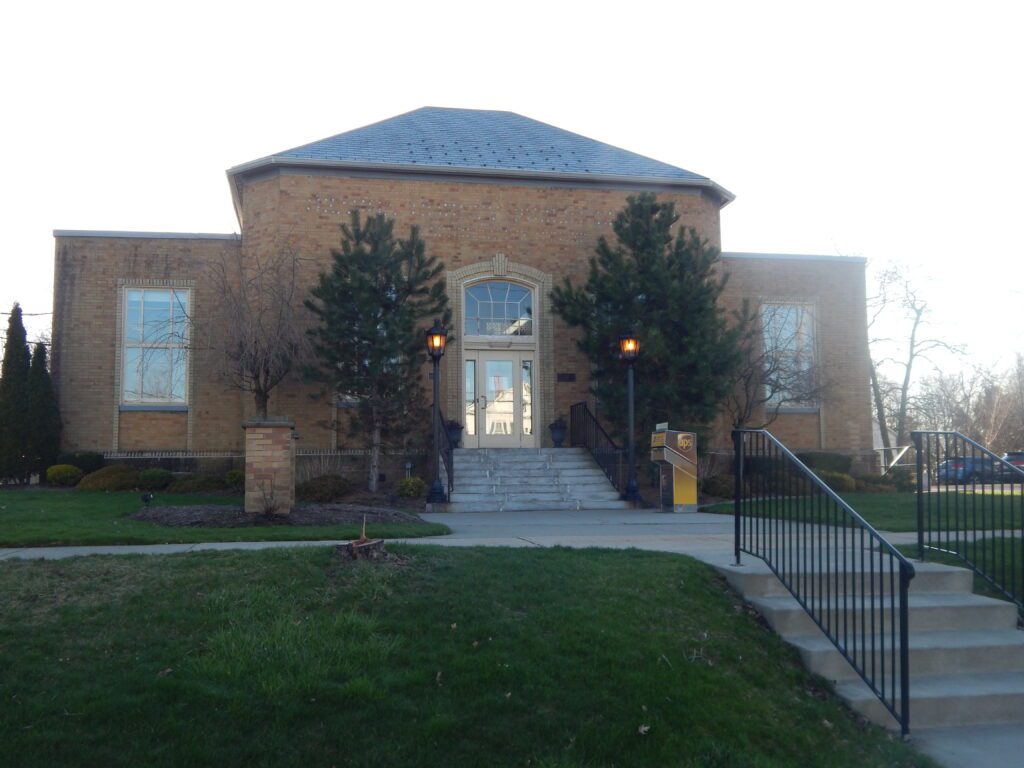 14-28 Old Chardon Post Office 00