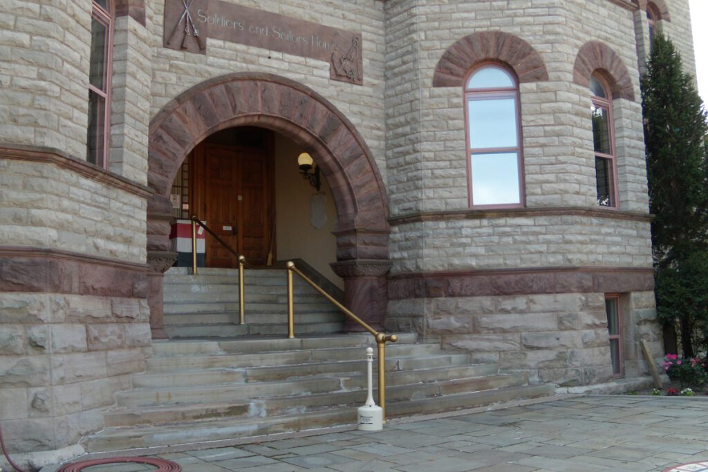 15-22 Ohio Veterans Home 00