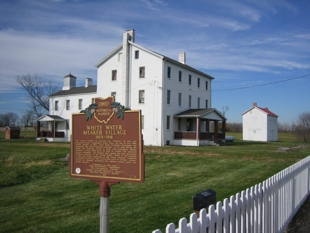 17-31 White Water Shaker Village 00