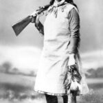2-19 Annie Oakley 1860-1926  02