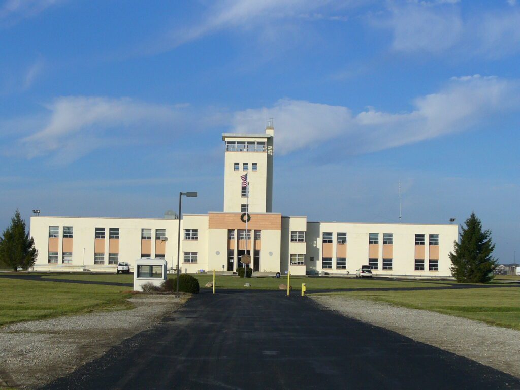 20-9 The Voice of America Bethany Station 00