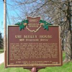 25-43 Uri Seeley House 02