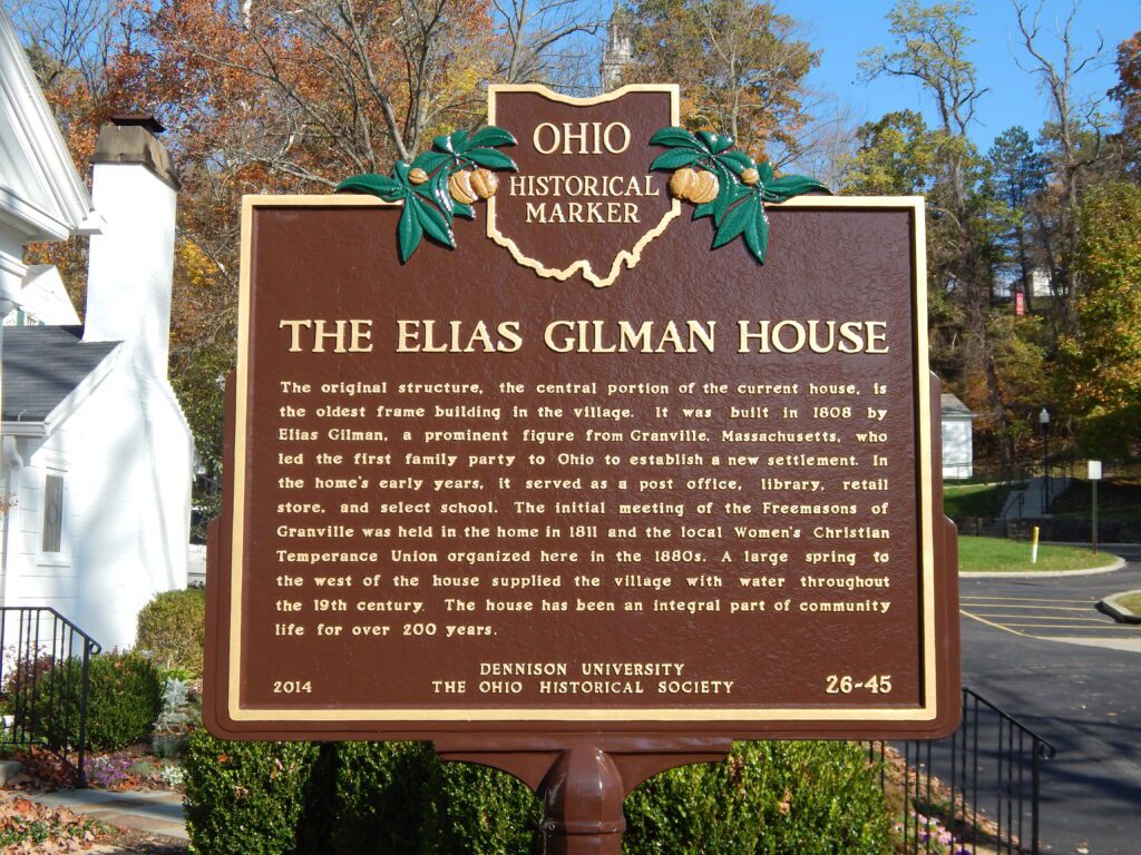 26-45 The Elias Gilman House The Wee White House 00