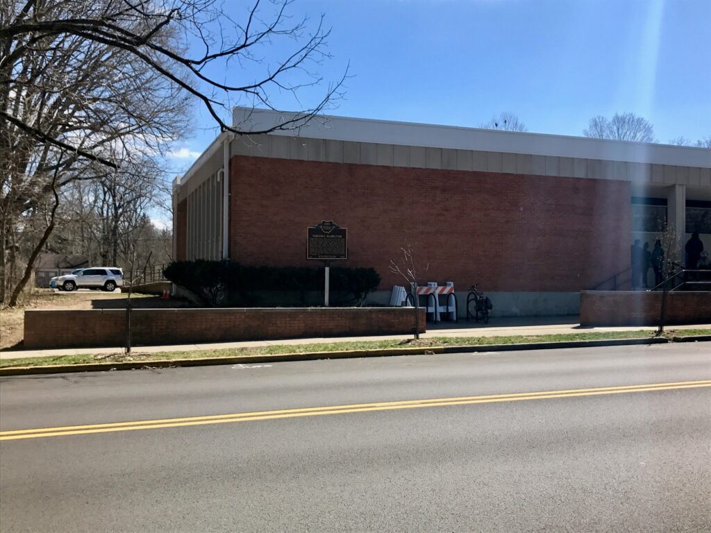 29-29 Virginia Hamilton 00