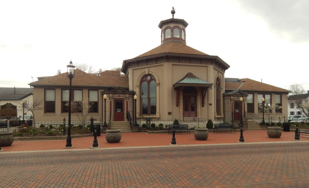 37-9 Clark Lane  Lane Public Library 00