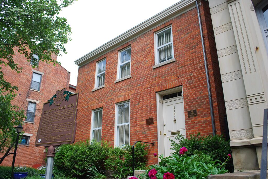 39-31 The Betts House 1804 00