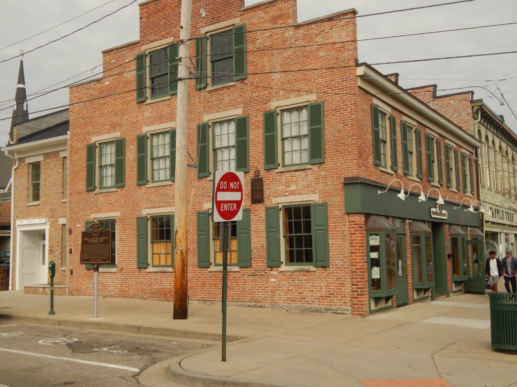 40-9 Sigma Chi Fraternity Founding Site 00