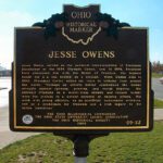 69-25 Jesse Owens 01