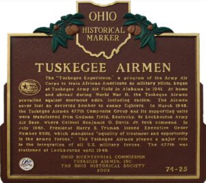 74-25 Tuskegee Airmen 00