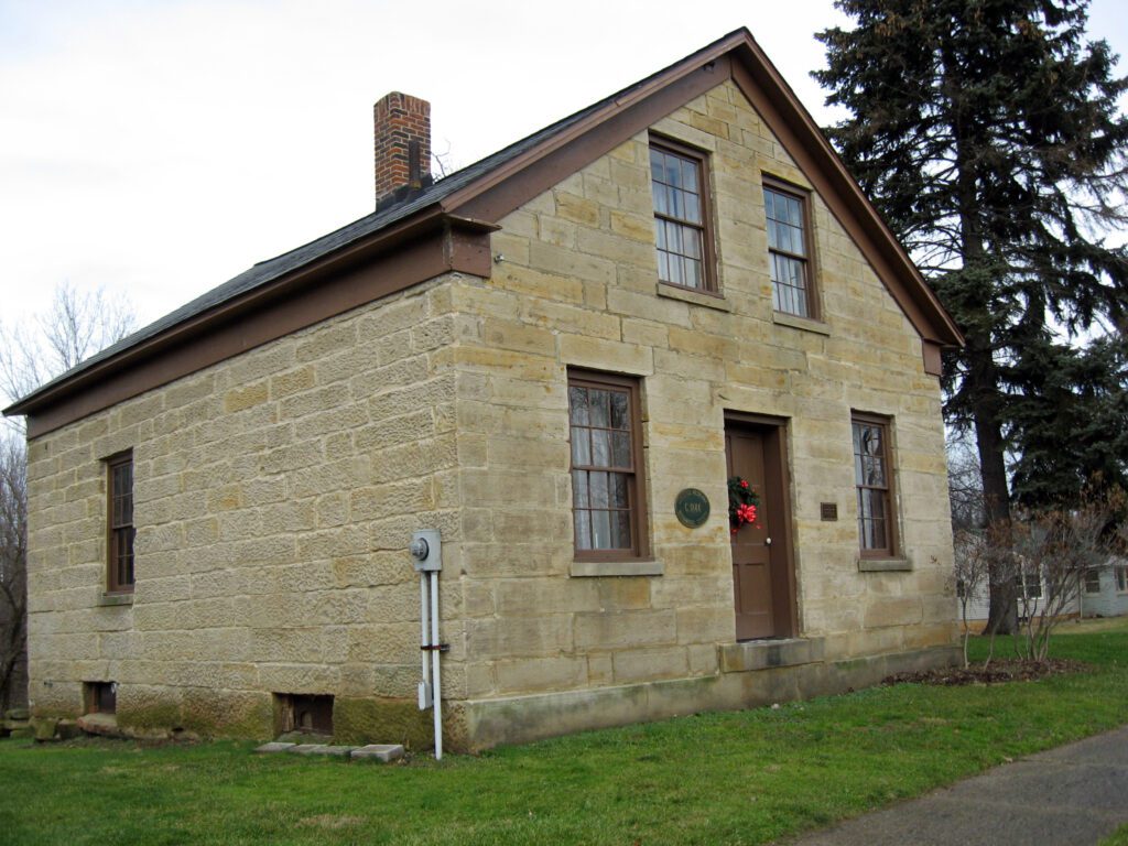 83-18 The Weston House 00