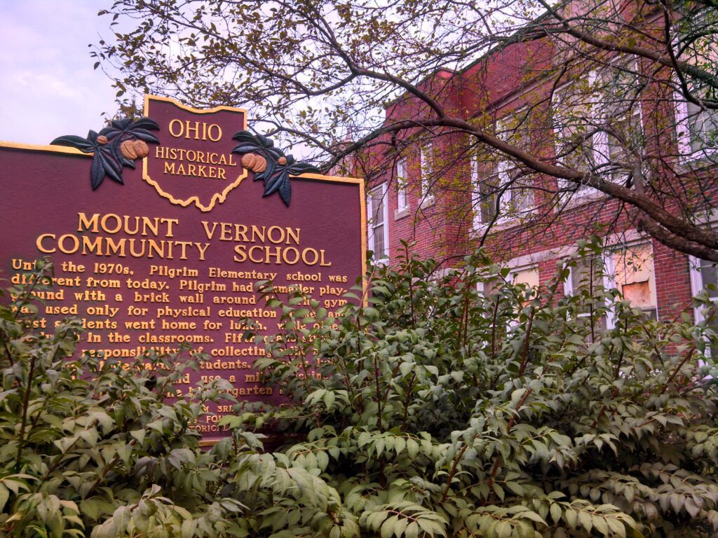 98-25 Mount Vernon Community School 05