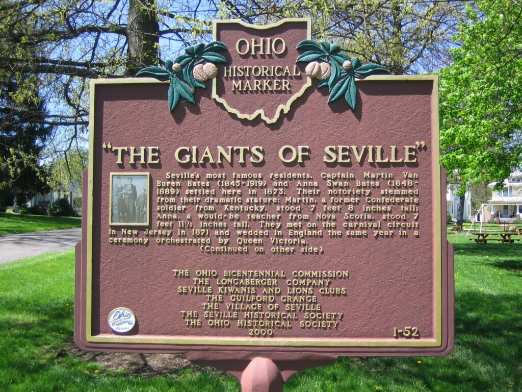 1-52 The Giants of Seville 03