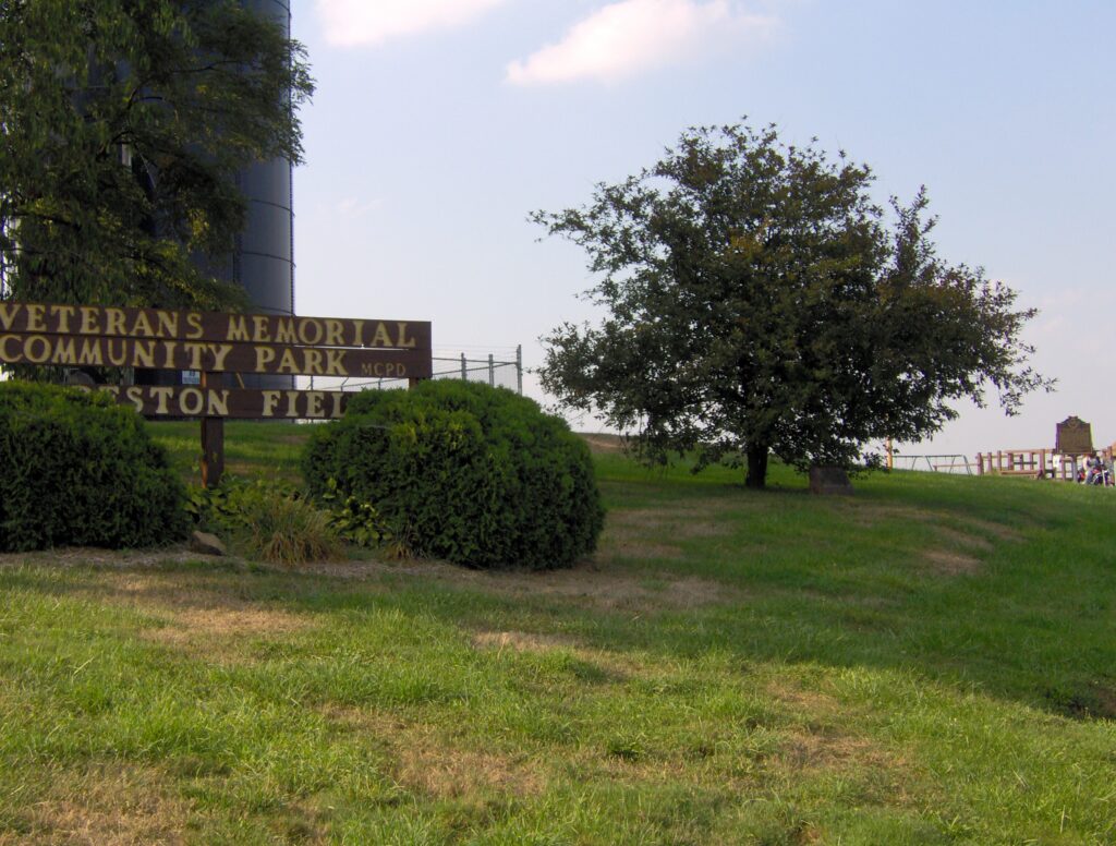 1-56 BeallsvilleMonroe County Honors Vietnam War Casualities 00