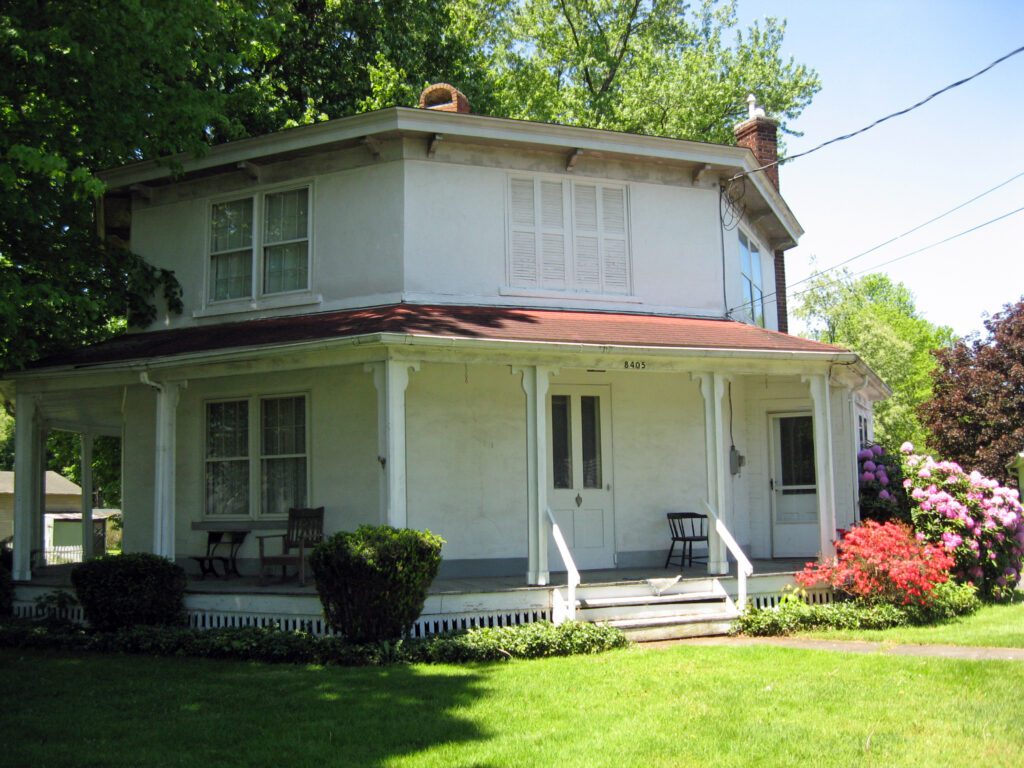 12-78 Darrow Octagon House  Clarence Darrow 1857-1938 00