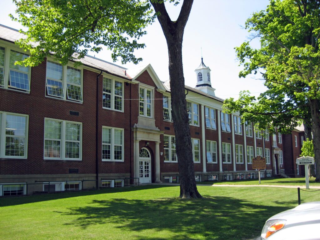 17-50 Poland Academy and Poland Seminary 00