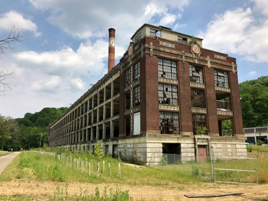 19-83 Peters Cartridge Company Gershom Moore Peters LLD 00