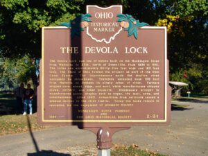 2-84 The Devola Lock 00