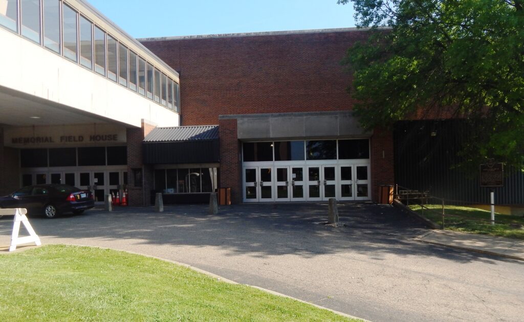 27-76 Martin Luther King Jr in Canton 00