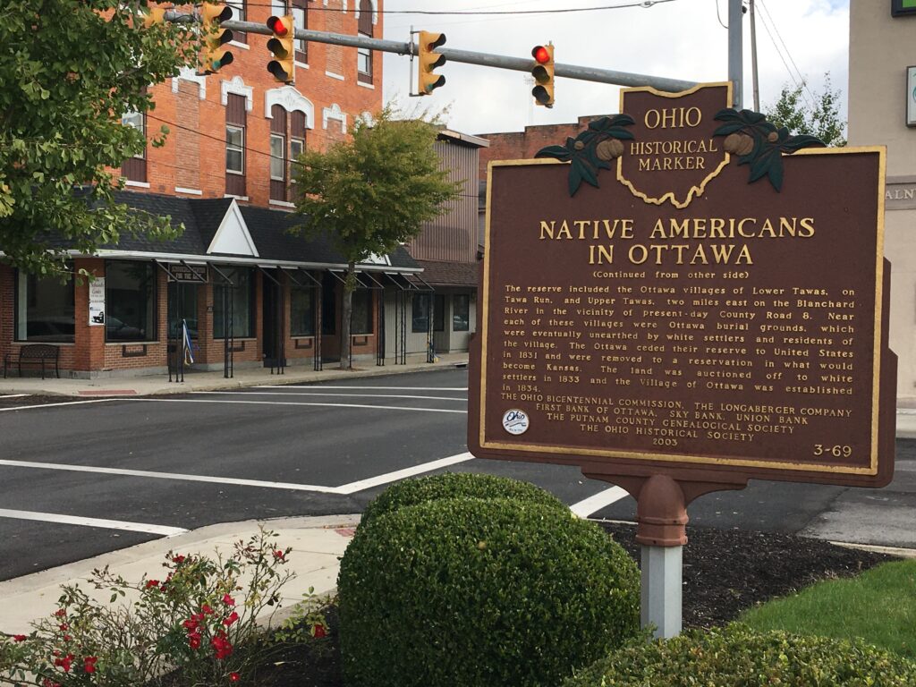 3-69 Native Americans in Ottawa 00