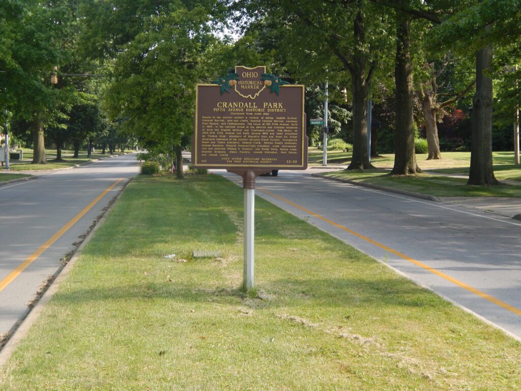 32-50 Crandall Park-Fifth Avenue Historic District 00