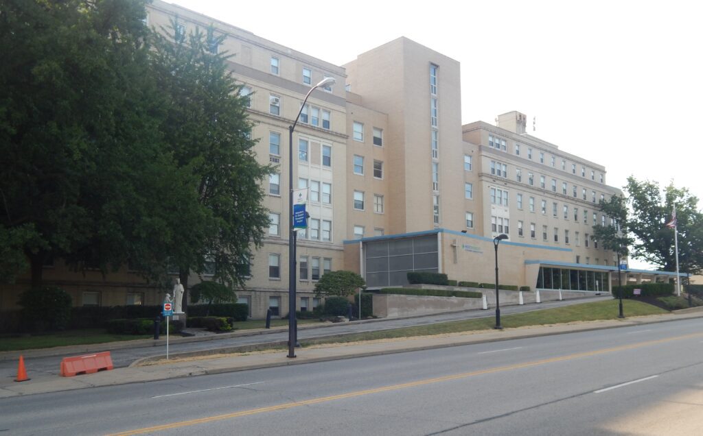 34-50 St Elizabeth Hospital 00