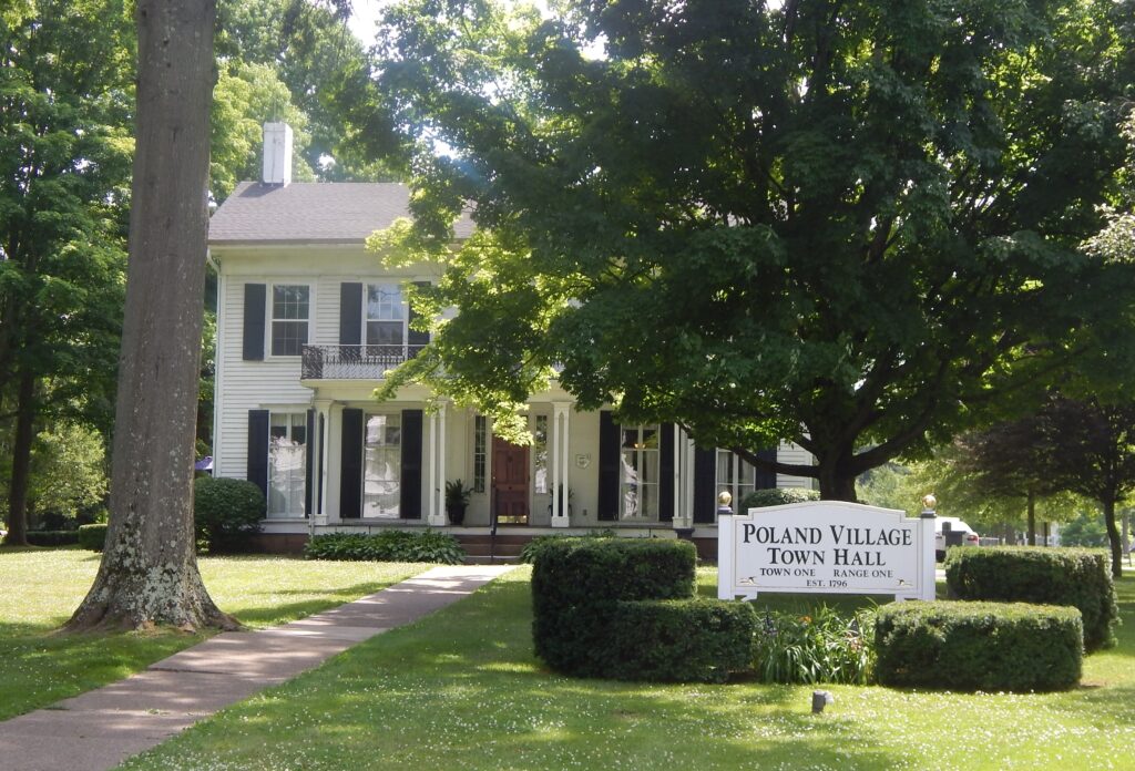 42-50 Poland Village Poland Town Hall 00