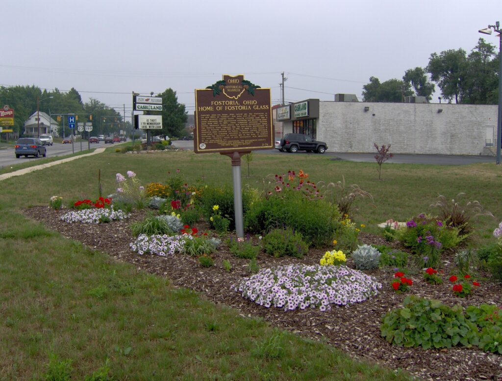 5-74 Fostoria Ohio - Home of Fostoria Glass 00