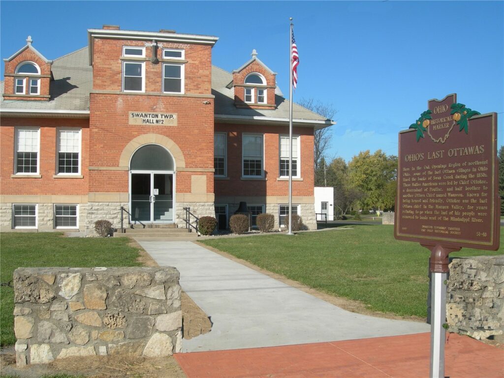 51-48 Ohios Last Ottawas Swanton 00