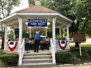 8-52 Litchfield Town Band 00